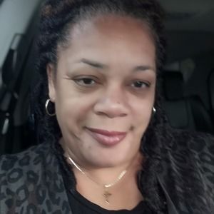 Meet your Posher, Cecelia